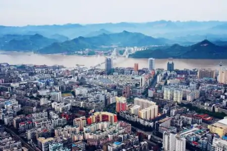 湖北宜居的养老城市，交通便利、生活节奏慢，曾获最具幸福感城市（湖北省最适合养老居住的城市）