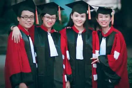大学毕业典礼上要拨流苏寓意是什么？大学毕业典礼上拨流苏的寓意（拨流苏是什么意思蚂蚁庄园）