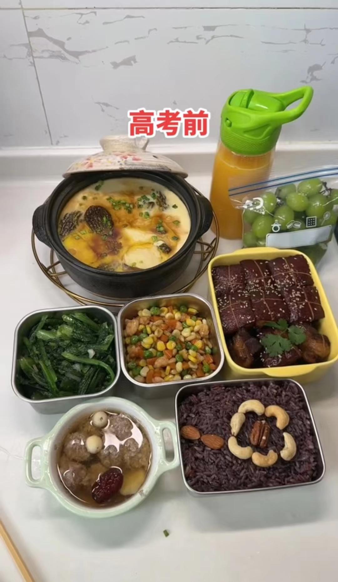 高考前四菜一汤，高考后黄瓜蘸酱，饭菜反差大，考生家庭地位不保-黄瓜蘸的酱是哪种酱做的