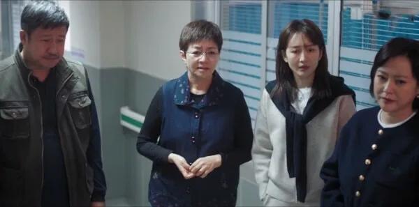 连追13集《熟年》，发现了三个隐藏极深的秘密，背后的真相太扎心-熟稔怎么读拼音怎么写