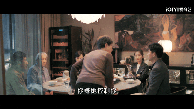 对话《熟年》导演刘新：讨人厌的刘奕君与接地气的宋丹丹，不讨喜但很真实-心智不成熟啥意思