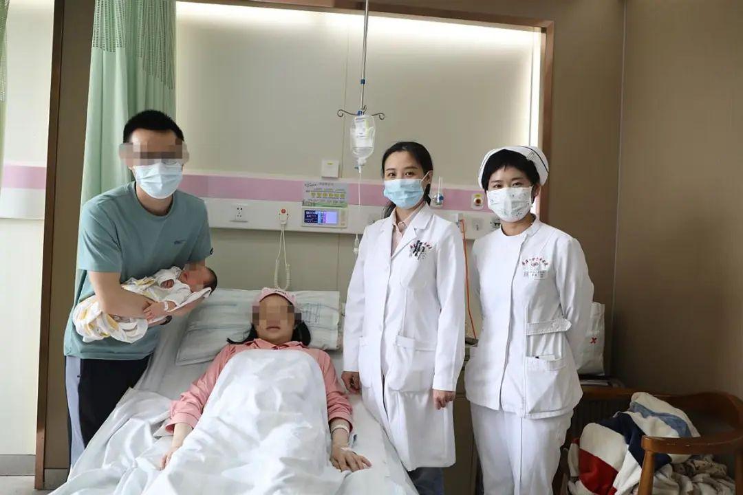 武汉夫妻诞下罕见“镜面宝宝”，全球“心在右边”的孩子真实案例-武汉夫妻看演出双双身亡