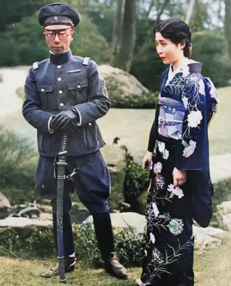 37年，溥杰和日本妻子的合影，别说，这俩人还挺般配-溥杰的日本妻子叫什么