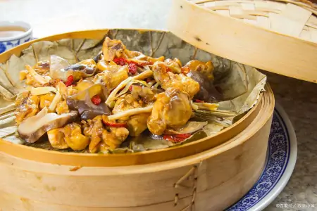 梅雨季吃什么？走地鸡在夏季的特有烧法，清热解暑又鲜美，必吃！-走地鸡吃什么食物