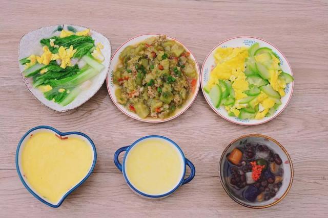 老婆生孩子后，他伺候月子下厨30天，食谱曝光馋哭了……（产妇坐完月子吃什么）