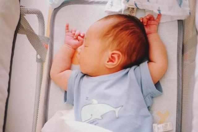 老婆生孩子后，他伺候月子下厨30天，食谱曝光馋哭了……（产妇坐完月子吃什么）
