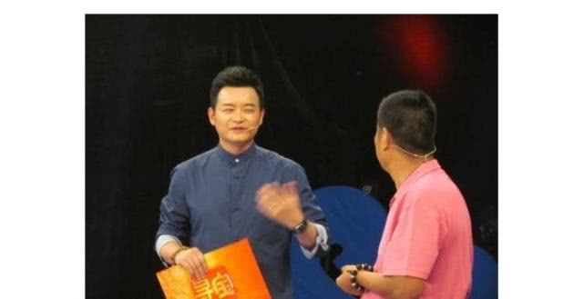 小伙拿翡翠原石去鉴定，估价4个亿-翡翠原石鉴定机构