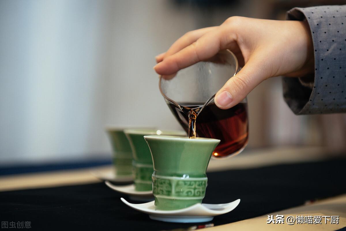 同是普洱，选“生茶”还是“熟茶”？有啥区别？才知道价值差很多（普洱生茶和熟茶的区别:优缺点和冲泡方法!）