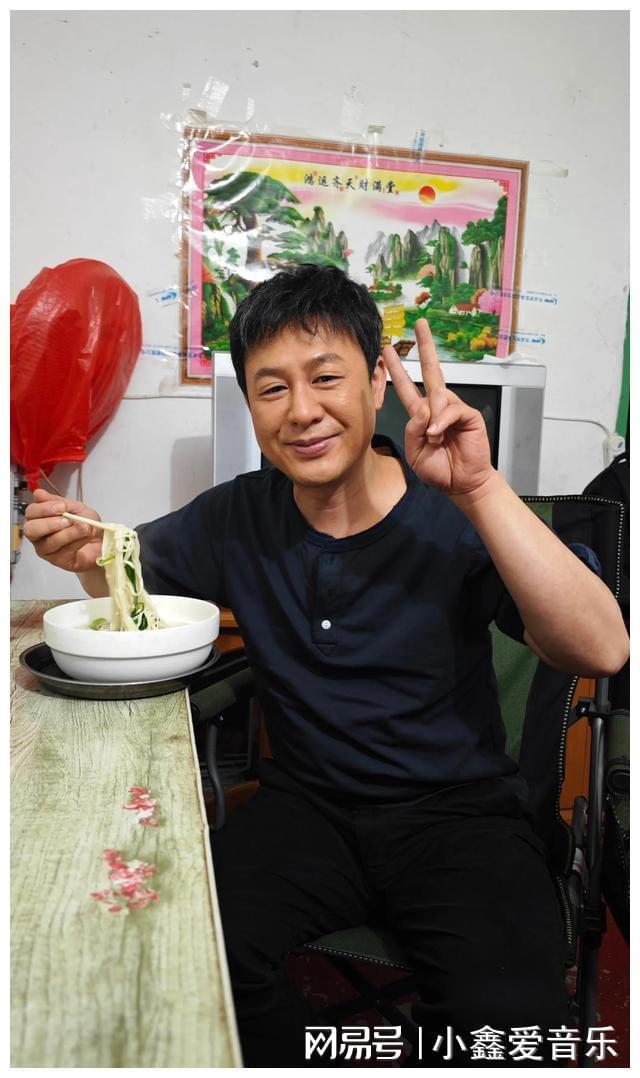 最硬气的生日祝福，张颂文生日，高叶送祝福引粉丝狂笑（张颂文经历）