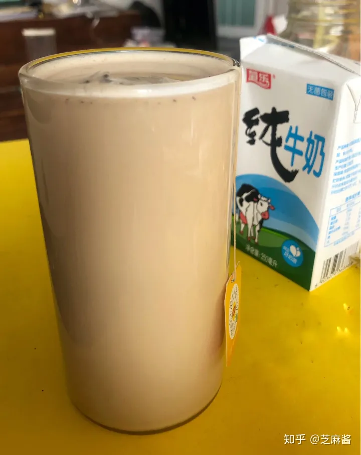 全网最简单的自制奶茶教程，Super好喝！（新手自制奶茶教程）