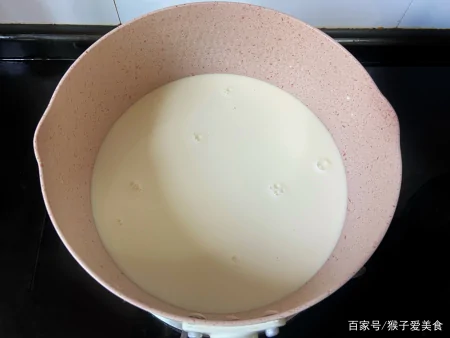 喝什么奶茶，自己做的饮品它不香吗？简单几步就搞定，好喝又消暑（什么茶可以用来做奶茶）