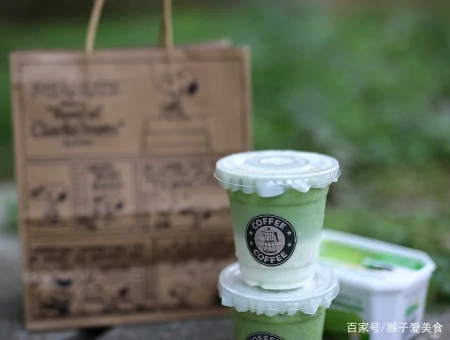 喝什么奶茶，自己做的饮品它不香吗？简单几步就搞定，好喝又消暑（什么茶可以用来做奶茶）