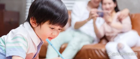 暑假期间，培训机构怎么开展招生活动？-培训机构暑假招生活动方案