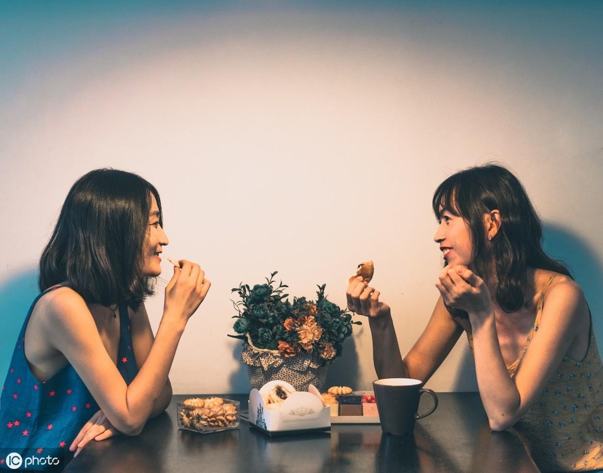 看了ins上10000+人像摄影，我帮你精选了这些闺蜜照，快来抱走-闺蜜照图片4人