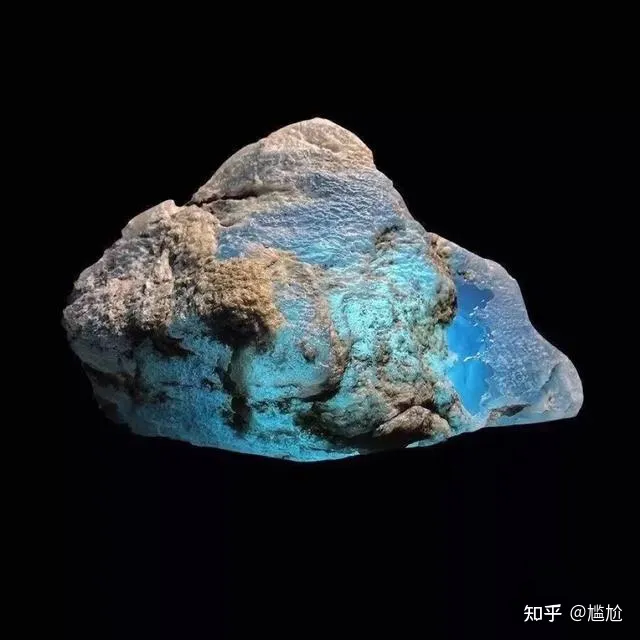 翡翠原石”一般出现在什么地方，在哪里可以捡到翡翠原石？-翡翠原石出在哪里