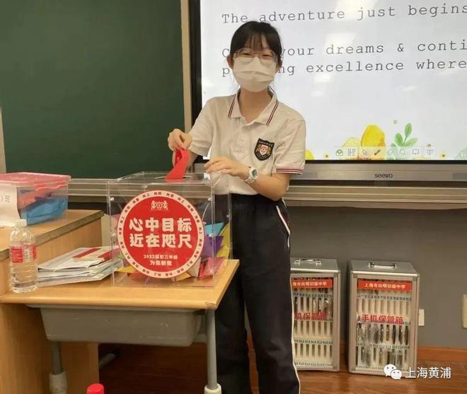 祝福初三考生，愿你落笔生花，中考加油-祝福初三考生,愿你落笔生花,中考加油的句子