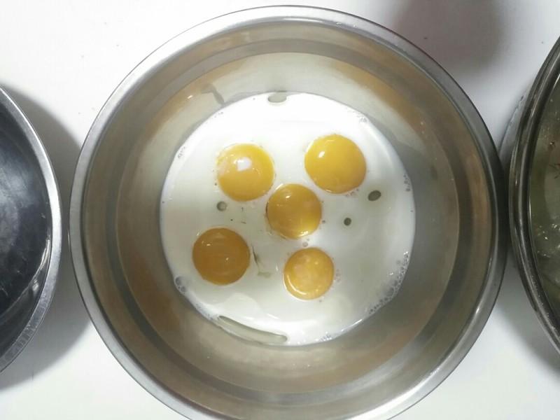 在家做蛋糕，按11个步骤做，1不塌陷，2弹性好，3蛋糕细腻口感好（怎样在家做蛋糕好吃）