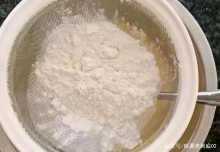 酸奶蒸糕的家常做法，营养美味，入口即成（酸奶蒸蛋糕怎么蒸）