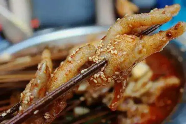 谁会正宗四川乐山钵钵鸡的做法？（关于乐山钵钵鸡的介绍）