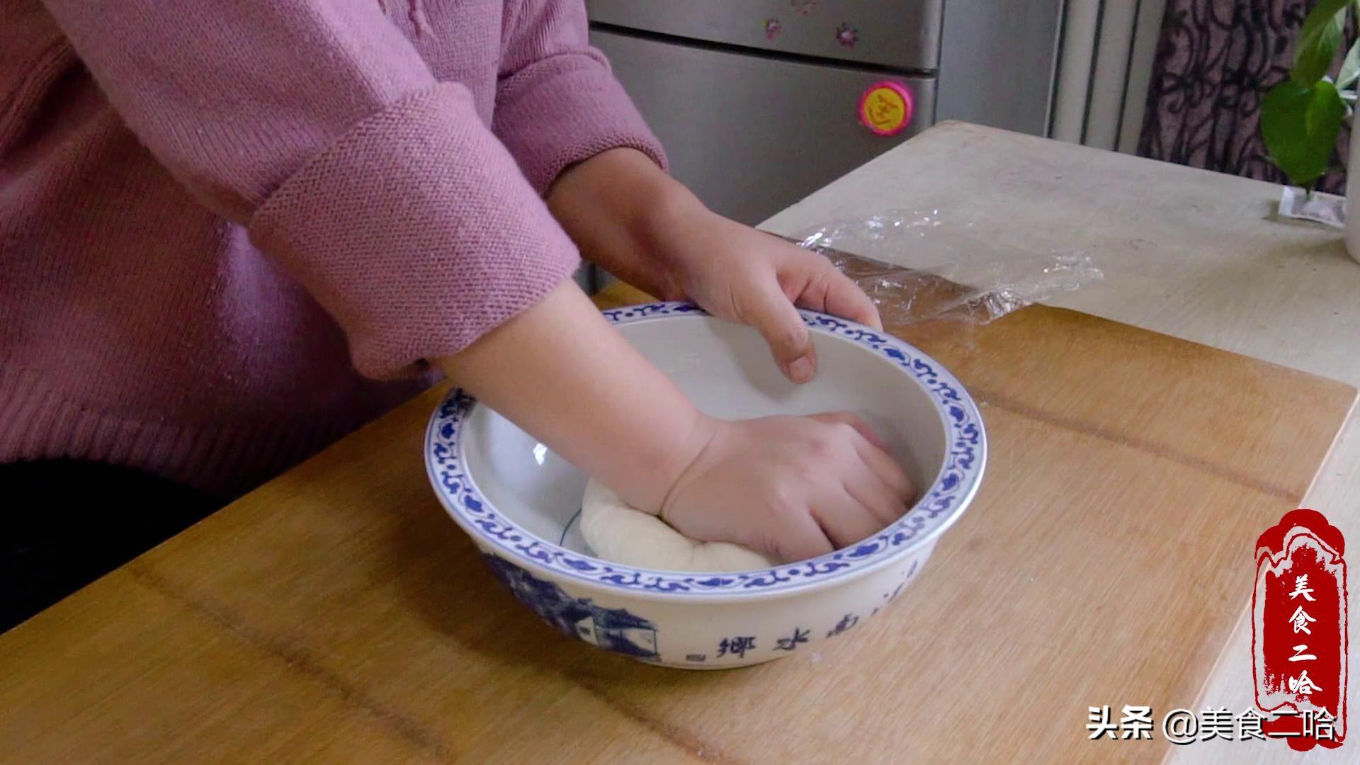 鸡蛋灌饼鼓泡的秘诀都在这，1包1擀，蓬松又柔软，想失败都难（鸡蛋灌饼怎么鼓包的做法）