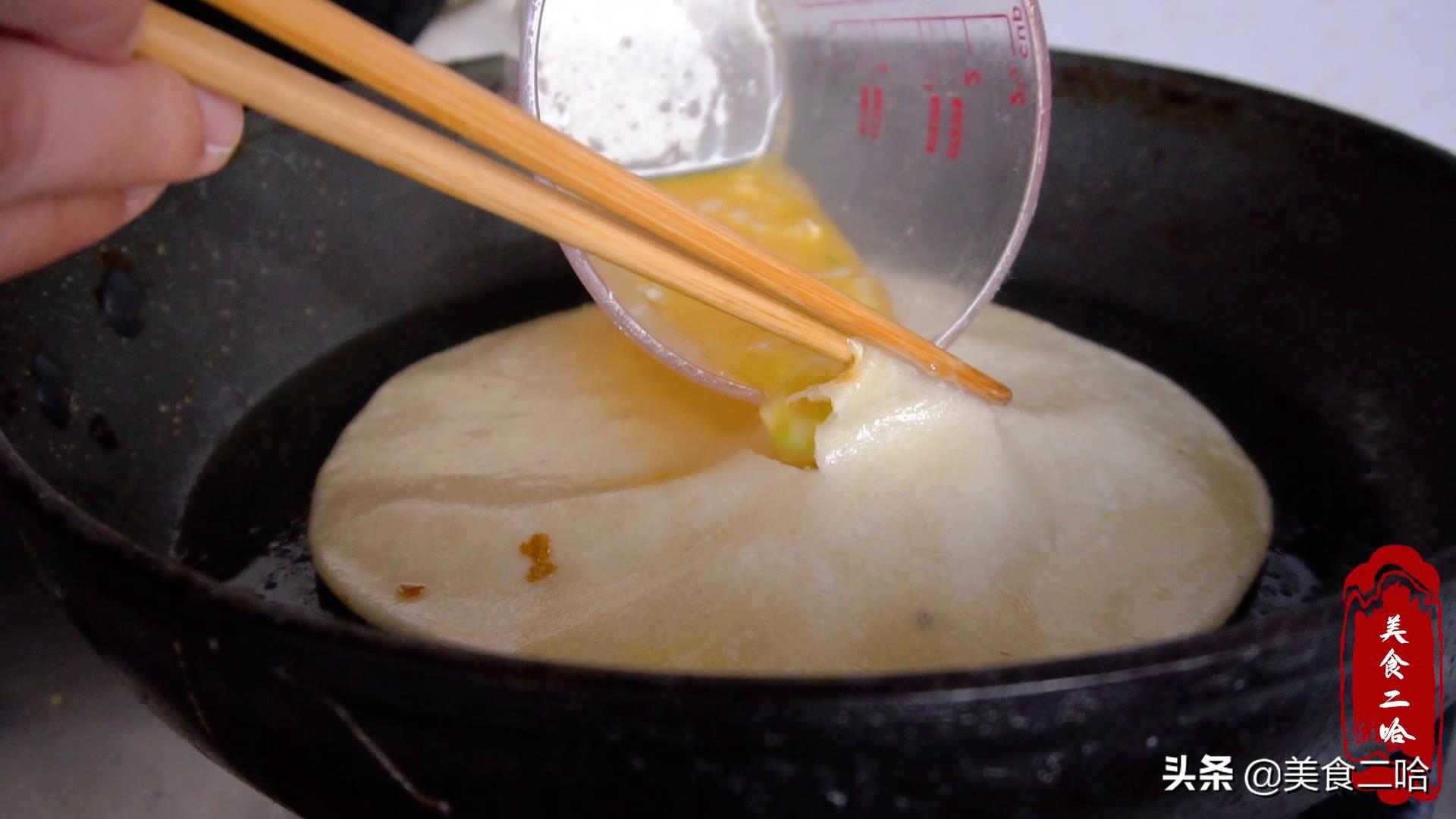 鸡蛋灌饼鼓泡的秘诀都在这，1包1擀，蓬松又柔软，想失败都难（鸡蛋灌饼怎么鼓包的做法）