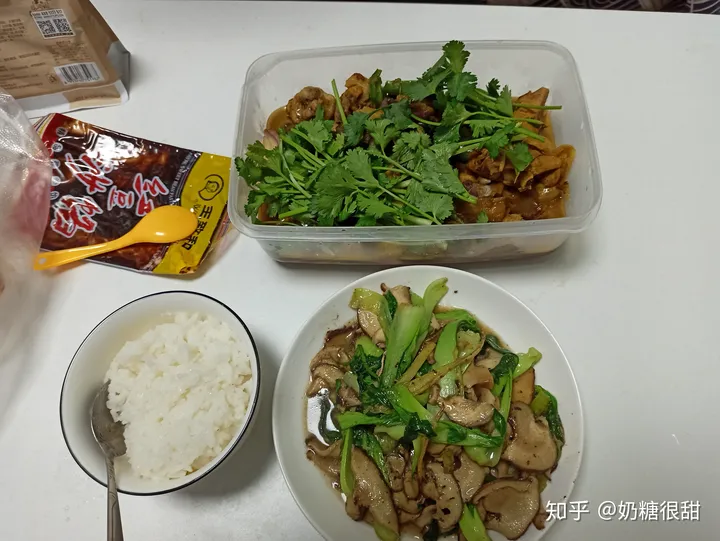 自己租房子做饭便宜还是出去吃便宜？-租房自己做饭还是买饭