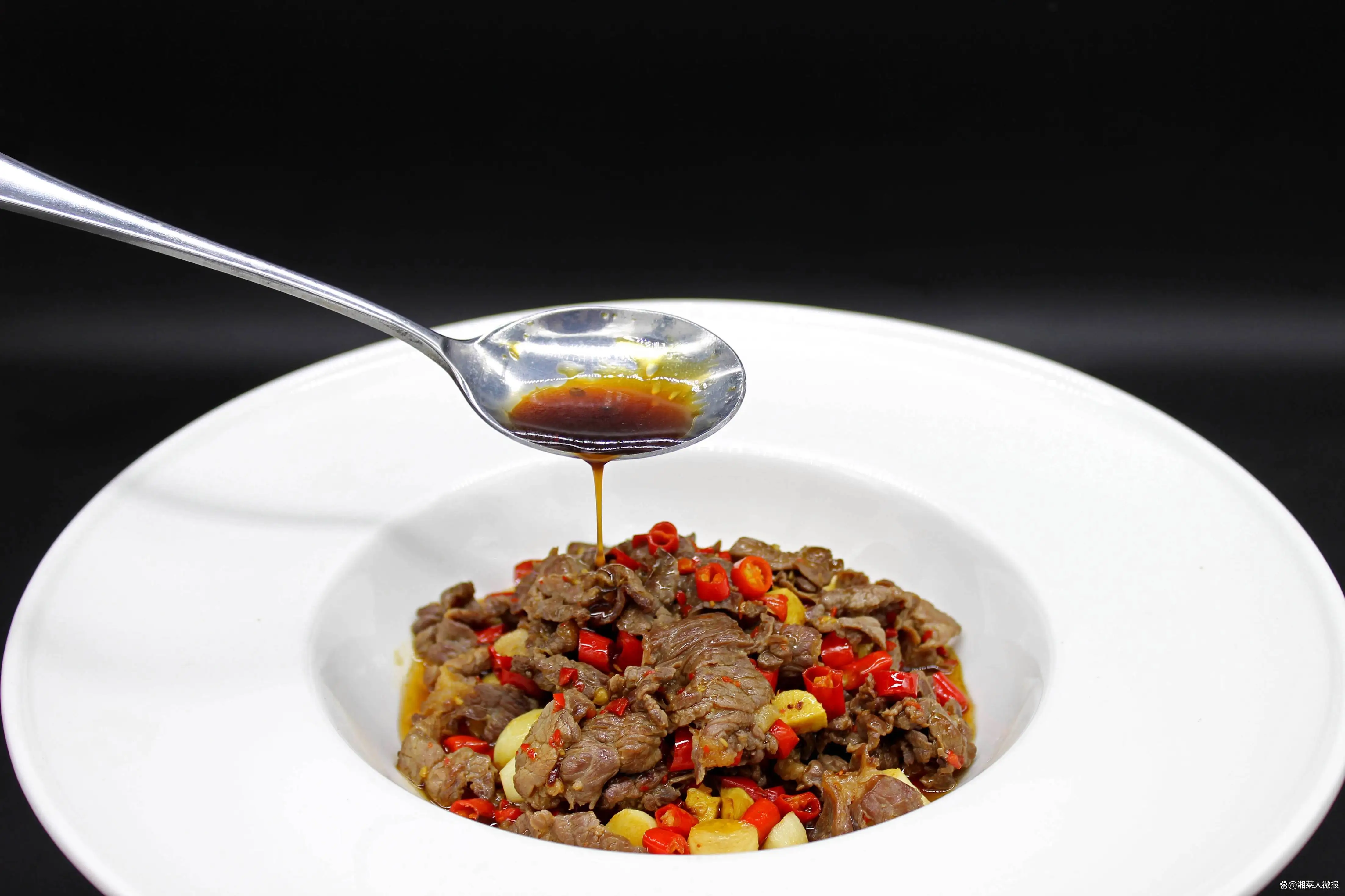 湘式小炒汁：将湖南风味浸润世间每个角落-湘式小炒肉怎么做