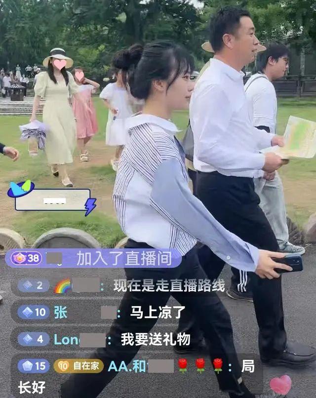 突然爆红的“挖呀挖”黄老师，素颜出镜遭吐槽…-挖呀挖呀嗖嗖歌曲 视频