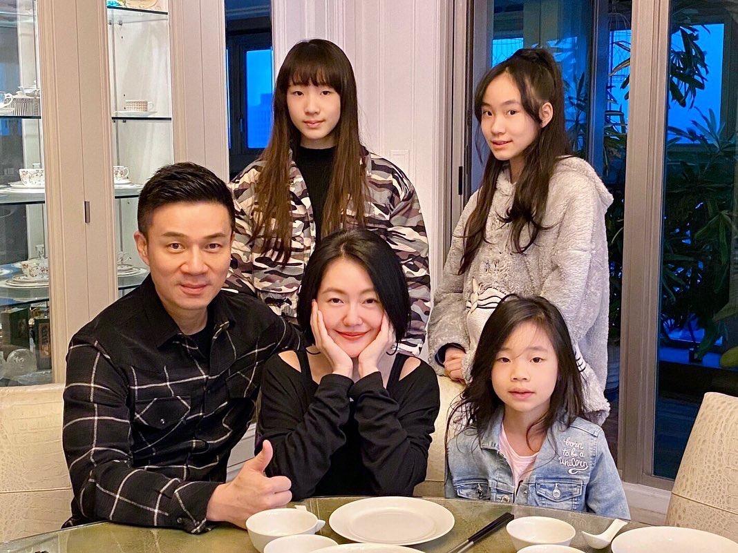 大S和林志玲都退出娱乐圈后，台湾娱乐圈已经是小S的天下了-大s回台湾发展