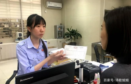 公务员家庭若有这4种行为，可能会丢掉官职，提前了解没坏处-公务员家庭是什么阶层