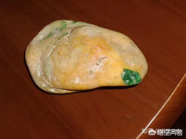 你不知道的翡翠原石秘密 如何辨别翡翠原石？-辨别翡翠原石的最简单方法