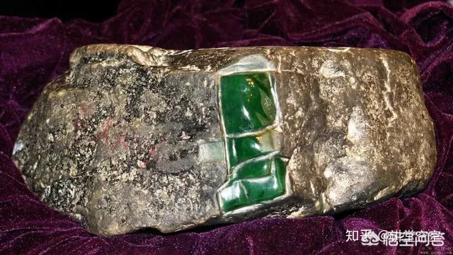 你不知道的翡翠原石秘密 如何辨别翡翠原石？-辨别翡翠原石的最简单方法