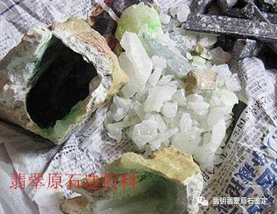 《拒绝买假翡翠！购买翡翠原石你需要注意这些》-翡翠原石如何造假视频