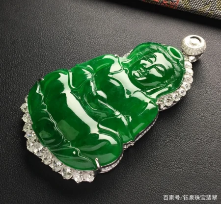 在翡翠市场中，“B货”翡翠不能买，那么它该如何鉴别呢？-翡翠b货是不是假的