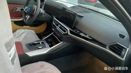 亮点是什么？配2.0T+8AT+运动设计！带你看2023款宝马3系！-2023款宝马3系值得买吗