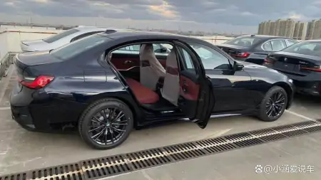 亮点是什么？配2.0T+8AT+运动设计！带你看2023款宝马3系！-2023款宝马3系值得买吗