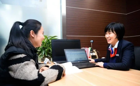 一个家庭有房有车无贷款，银行有30万存款，在国内算什么水平？-有车有房有三十万存款