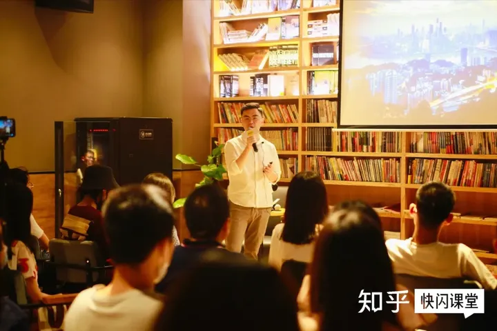 经历了 300 多次「双向奔赴」，我们终于明白的事-双向奔赴的文案句子