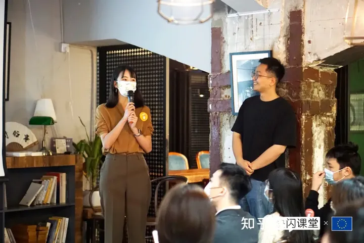 经历了 300 多次「双向奔赴」，我们终于明白的事-双向奔赴的文案句子