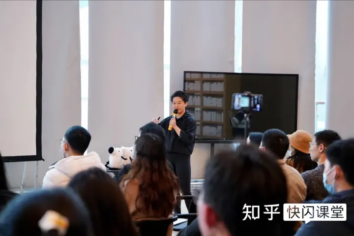 经历了 300 多次「双向奔赴」，我们终于明白的事-双向奔赴的文案句子