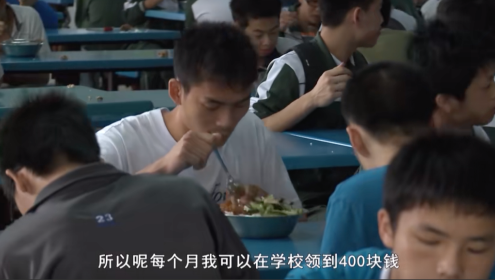 "高考钉子户"唐尚珺！复读14年只为上清华，35岁的他成功上岸？-唐尚珺的高考成绩怎么样