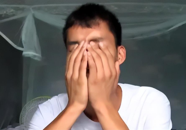 "高考钉子户"唐尚珺！复读14年只为上清华，35岁的他成功上岸？-唐尚珺的高考成绩怎么样