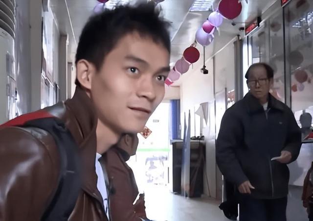 "高考钉子户"唐尚珺！复读14年只为上清华，35岁的他成功上岸？-唐尚珺的高考成绩怎么样