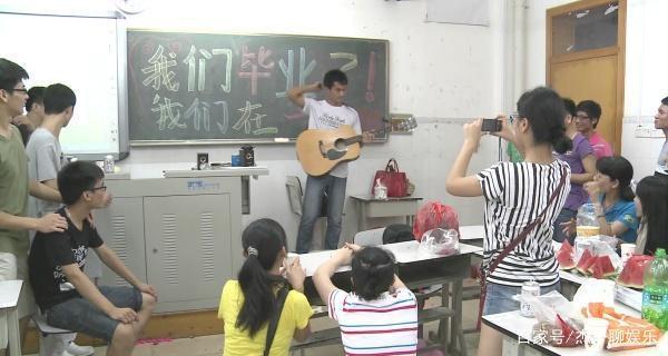 "高考钉子户"唐尚珺！复读14年只为上清华，35岁的他成功上岸？-唐尚珺的高考成绩怎么样