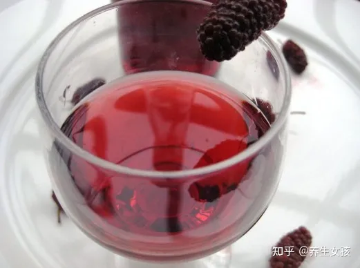 桑葚有什么好处?-酒泡桑葚有什么作用