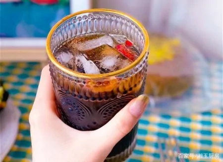 传统的洛神酸梅汤与生俱来的是网红冷饮，并在舞台上配以麻辣火锅-酸梅汤中洛神花可以用什么代替