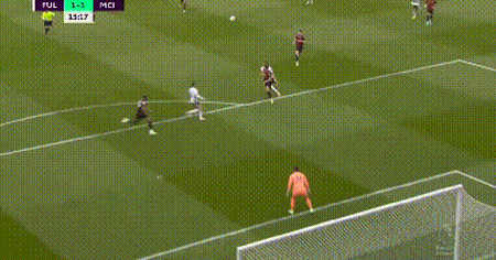 英超争冠大变！曼城2-1，超阿森纳1分，曼联1-0维拉，纽卡3-1逆转-英超曼城视频