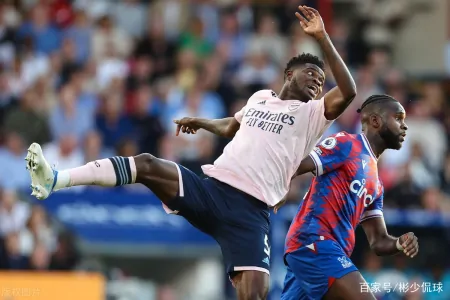 2-0，仅44%控球造10射！英超豪门婉拒爆冷，阿森纳开门红暂居第1-英超阿森纳教练是谁