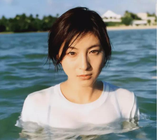 广末凉子承认出轨引热议！本人爱玩两次奉子成婚，还多次搞婚外恋（广末凉子婚姻的意义）