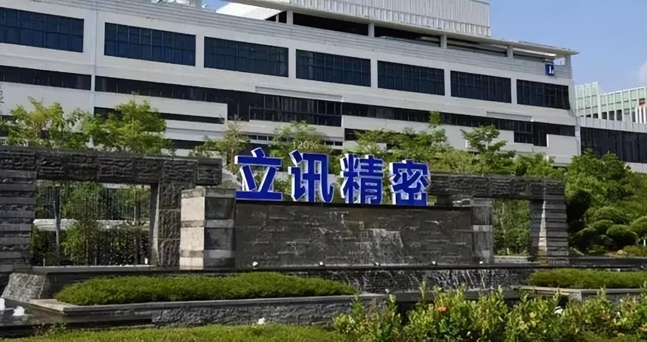 一夜蒸发1165亿，坑惨中国黄牛后，苹果“特权”正在消亡（苹果手机黄牛行情价格）